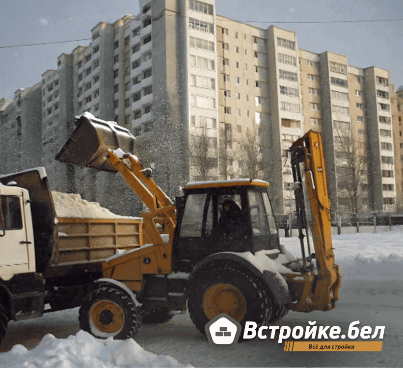 трактор убирает снег.png